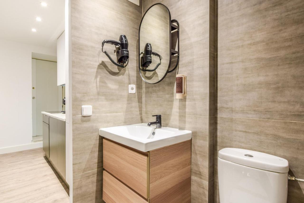 Acogedor Apartamento Gran Via -No Ascensor- Madrid Luaran gambar
